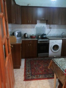 Satılır Köhnə Tikili, Səbail.r, İçərişəhər.m-9