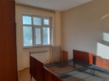 Satılır Köhnə Tikili, Binəqədi.r, 6-cı mikrorayon, Nəsimi.m-4