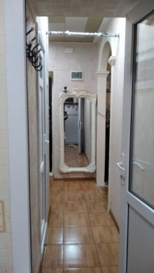 Satılır Köhnə Tikili, Yasamal.r, Elmlər Akademiyası.m-12