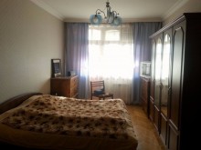 Satılır Köhnə Tikili, Nəsimi.r, 4-cü mikrorayon, Memar Əcəmi.m-6