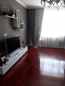 Satılır Köhnə Tikili, Səbail.r, Badamdar-1