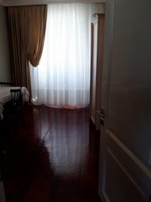 Satılır Köhnə Tikili, Səbail.r, Badamdar-3