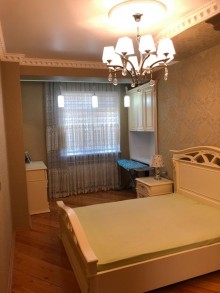 Satılır Yeni Tikili, Yasamal.r, Yeni Yasamal, İnşaatçılar.m-10