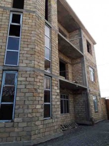 novxanida natamam tikili heyet evi satilir, -3
