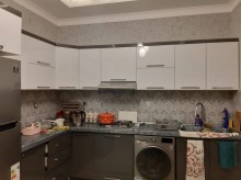 Satılır Həyət evi, Səbail.r-8