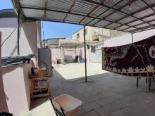 Satılır Həyət evi, Səbail.r-15