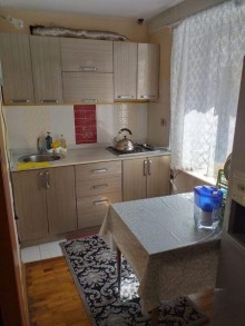 Satılır Köhnə Tikili, Səbail.r, İçərişəhər.m-6