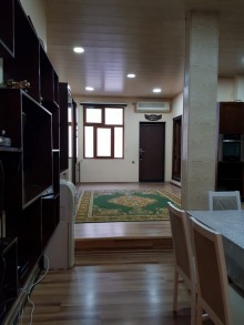 Satılır Köhnə Tikili, Nəsimi.r, 28 May.m-8