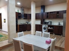 Satılır Köhnə Tikili, Nəsimi.r, 28 May.m-11
