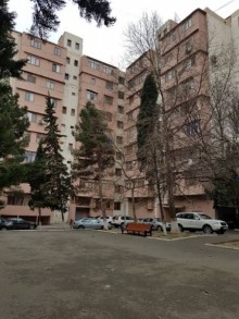 Satılır Köhnə Tikili, Nəsimi.r, 4-cü mikrorayon, 20 Yanvar.m-2