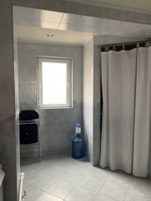 Satılır Köhnə Tikili, Nəsimi.r, 4-cü mikrorayon, 20 Yanvar.m-5