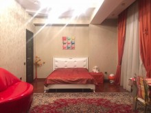 Satılır Yeni Tikili, Nəsimi.r, 28 May.m-20