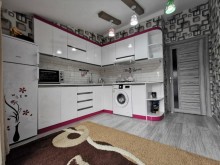 Satılır Yeni Tikili, Yasamal.r-9