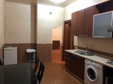 Satılır Yeni Tikili, Nəsimi.r, 28 May.m-7