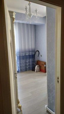 Satılır Yeni Tikili, Nəsimi.r-8