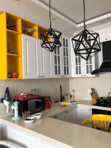 Satılır Yeni Tikili, Nizami.r, Qara Qarayev.m-8
