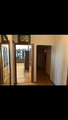 Satılır Köhnə Tikili, Binəqədi.r, 8-ci mikrorayon, Azadlıq.m-8