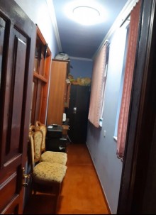 Satılır Köhnə Tikili, Binəqədi.r, 7-ci mikrorayon, Dərnəgül.m-13