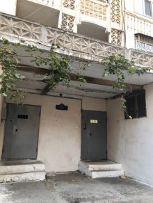 Satılır Köhnə Tikili, Binəqədi.r, 7-ci mikrorayon, Dərnəgül.m-14
