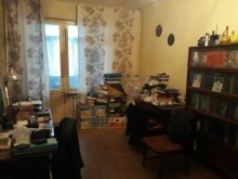 Satılır Köhnə Tikili, Binəqədi.r, 7-ci mikrorayon, Azadlıq.m-7