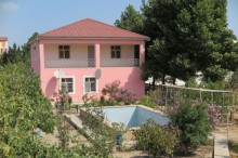 novxanida piyada denize yaxin mesafede bag satilir, -1