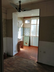 Satılır Köhnə Tikili, Binəqədi.r-4