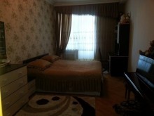 Satılır Yeni Tikili, Nəsimi.r, 28 May.m-6
