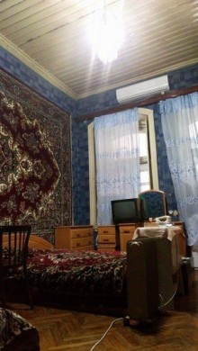Satılır Köhnə Tikili, Nəsimi.r, 28 May.m-3