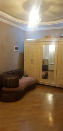 Satılır Yeni Tikili, Binəqədi.r, 7-ci mikrorayon, Azadlıq.m-6
