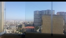 Satılır Yeni Tikili, Binəqədi.r, 7-ci mikrorayon, Azadlıq.m-12