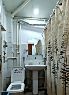 Satılır Köhnə Tikili, Binəqədi.r, 8-ci mikrorayon, Azadlıq.m-6