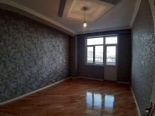 Satılır Yeni Tikili, Binəqədi.r, 8-ci mikrorayon, Azadlıq.m-3