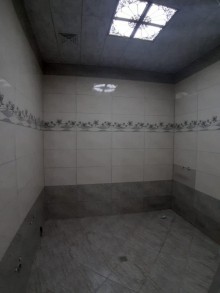 Satılır Yeni Tikili, Binəqədi.r, 8-ci mikrorayon, Azadlıq.m-12