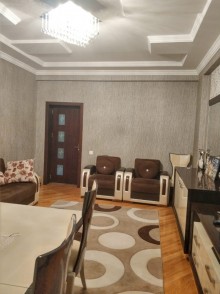 Satılır Yeni Tikili, Binəqədi.r, 9-cu mikrorayon, Memar Əcəmi.m-2
