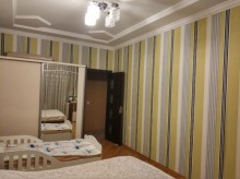 Satılır Yeni Tikili, Binəqədi.r, 9-cu mikrorayon, Memar Əcəmi.m-7