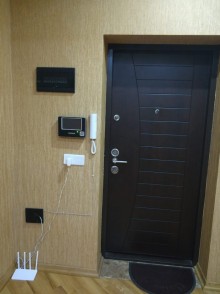 Satılır Yeni Tikili, Binəqədi.r, 9-cu mikrorayon, Memar Əcəmi.m-8