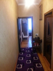 Satılır Köhnə Tikili, Binəqədi.r, 9-cu mikrorayon, Memar Əcəmi.m-7