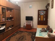 Satılır Köhnə Tikili, Binəqədi.r, 7-ci mikrorayon-2