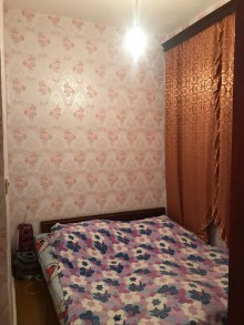 Satılır Köhnə Tikili, Binəqədi.r, 7-ci mikrorayon-4