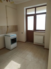Satılır Yeni Tikili, Səbail.r, Bibi Heybət, İçərişəhər.m-5