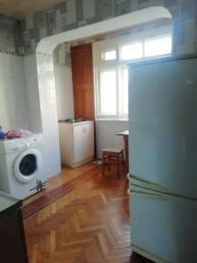 Kirayə (Aylıq) Köhnə Tikili, Xətai.r, Əhmədli.m-15