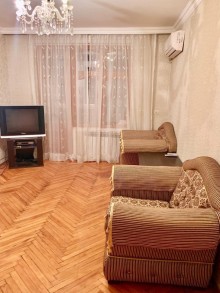 Kirayə (Aylıq) Köhnə Tikili, Yasamal.r, İnşaatçılar.m-6