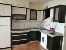 Satılır Yeni Tikili, Yasamal.r, İnşaatçılar.m-8