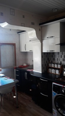 Satılır Köhnə Tikili, Suraxanı.r, Köhnə Günəşli, Əhmədli.m-9
