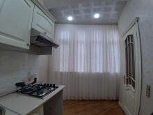 Satılır Yeni Tikili, Binəqədi.r, 8-ci mikrorayon-6