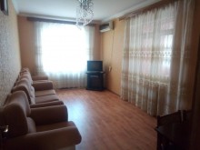 Kirayə (Aylıq) Köhnə Tikili, Binəqədi.r, Azadlıq.m-2