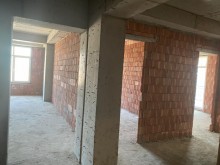 Satılır Yeni Tikili, Nəsimi.r, 28 May.m-9