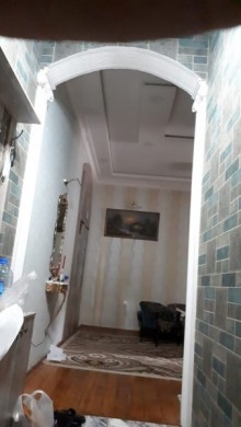 Satılır Köhnə Tikili, Yasamal.r-17