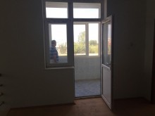 aquaparkin arxasinda bag evi satilir Novxanida, -14