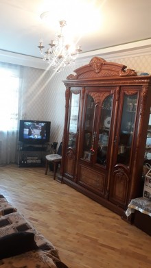 Satılır Köhnə Tikili, Xətai.r, Əhmədli, Əhmədli.m-4
